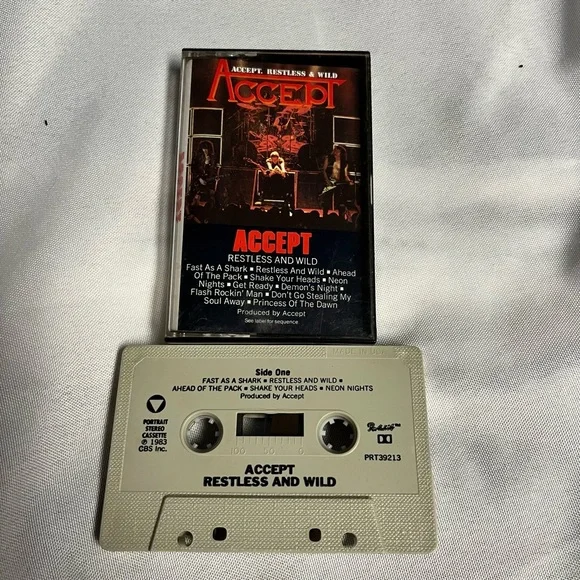 Accept Restless and Wild Cassette - Picture 4 of 5